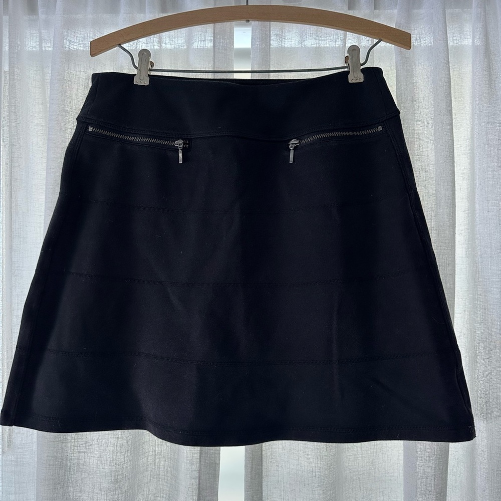 Athleta Knit  Black Womens Skirt size S